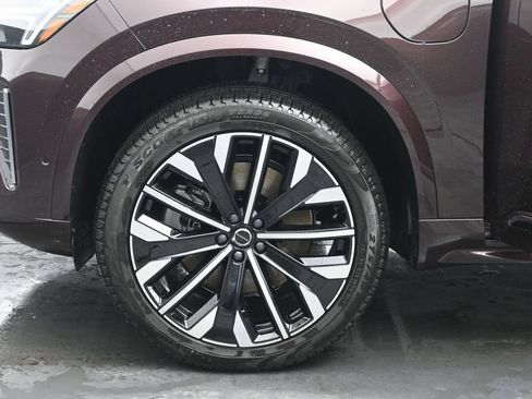 New 2026 Volvo XC90 T8 Ultra w/ Protection Package Premier AWD/4WD image 29