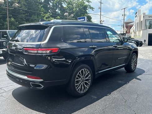 Used 2023 Jeep Grand Cherokee L Summit AWD/4WD image 5