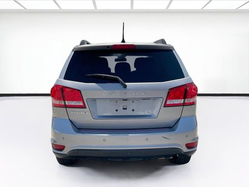 Used 2019 Dodge Journey SE w/ Premium Group FWD image 5
