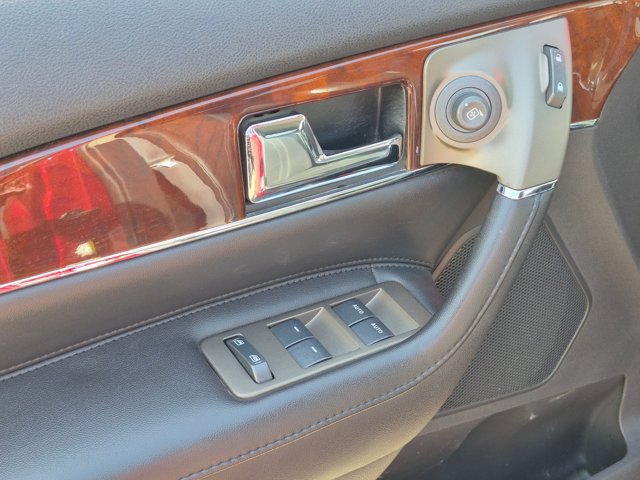 Used 2014 Lincoln MKX FWD w/ Equipment Group 101A image 6