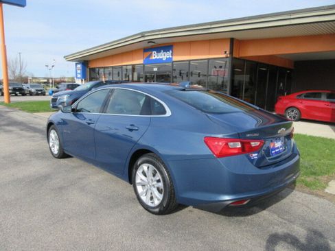 Used 2024 Chevrolet Malibu LT FWD image 3