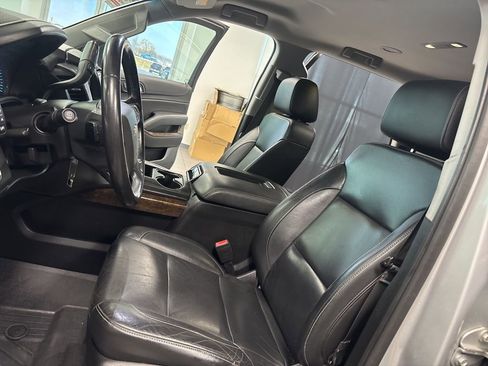 Used 2020 Chevrolet Tahoe LT image 23