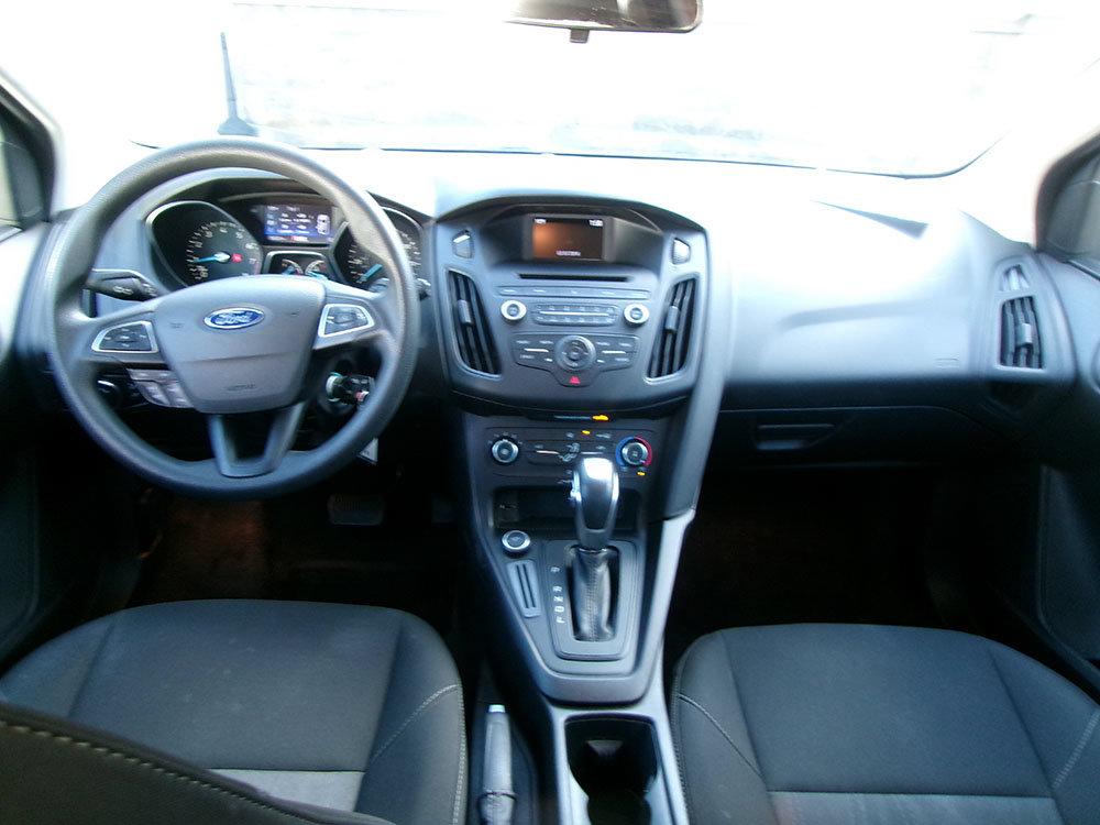 Used 2016 Ford Focus SE FWD image 12