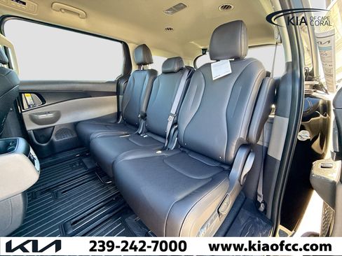 New 2026 Kia Carnival image 21