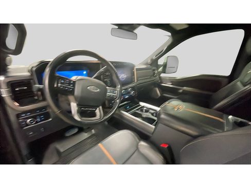 Used 2023 Ford F250 Platinum AWD/4WD image 11