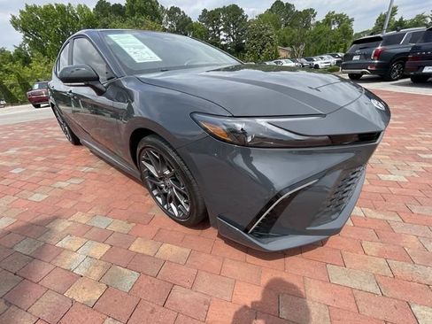 Used 2025 Toyota Camry XSE FWD image 38
