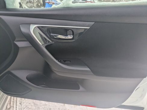 Used 2014 Nissan Altima 2.5 SV image 26