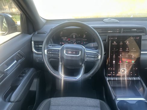 Used 2026 GMC Terrain Elevation w/ Technology Package II AWD/4WD image 23