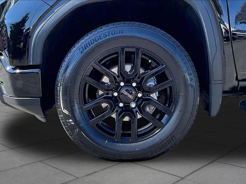 Used 2024 GMC Sierra 1500 Elevation AWD/4WD image 11
