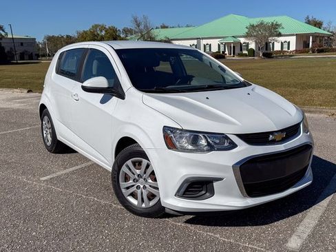 Used 2020 Chevrolet Sonic LT image 9