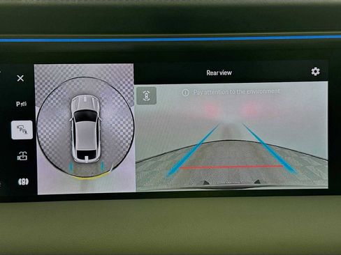 Used 2025 Porsche Macan Electric image 20