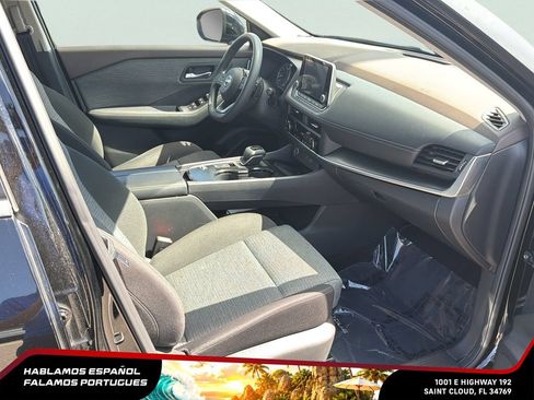 Used 2023 Nissan Rogue SV FWD image 28