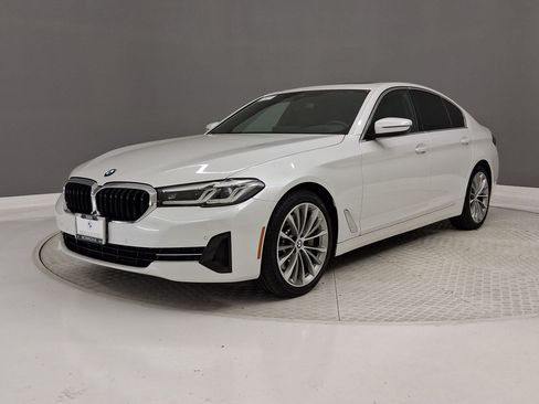 Certified 2023 BMW 530i w/ Premium Package RWD image 40