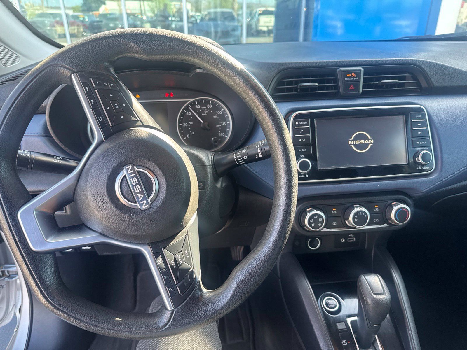 Used 2023 Nissan Versa SV FWD image 2