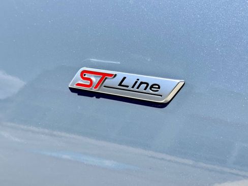 Used 2024 Ford Escape ST-Line FWD image 3