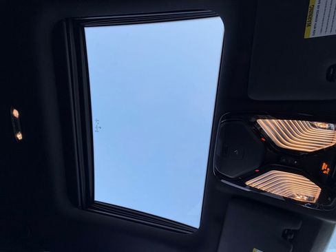 Used 2020 BMW 330i Sedan w/ Driving Assistance Package image 12