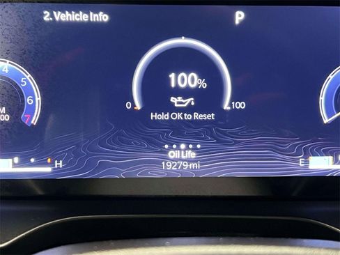 Used 2023 Jeep Grand Cherokee Laredo image 28