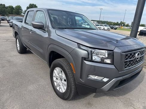 Used 2024 Nissan Frontier SV w/ SV Convenience Package AWD/4WD image 7