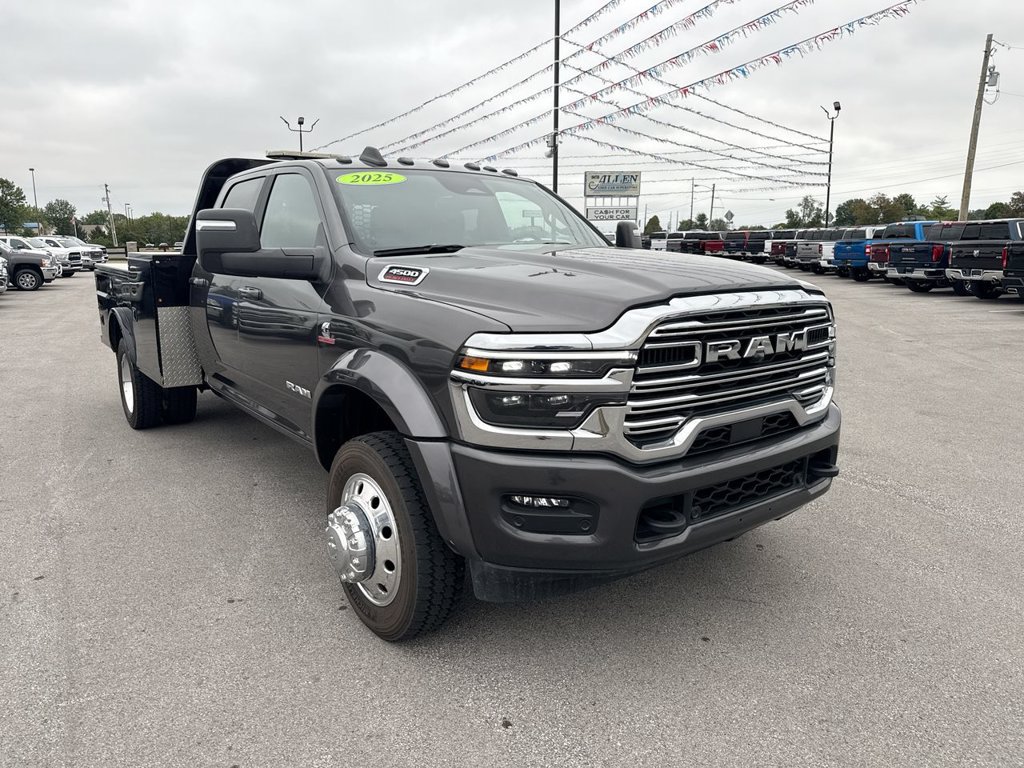 Used 2025 RAM 4500 4x4 Crew Cab DRW w/ Laramie Trim Package image 15