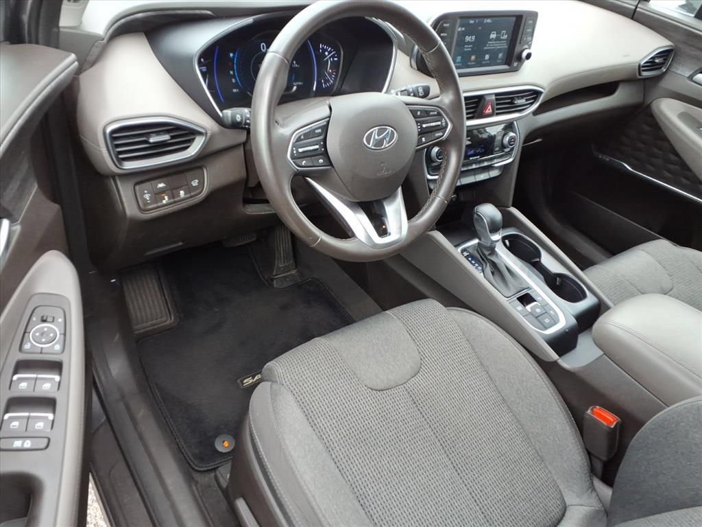 Used 2019 Hyundai Santa Fe SEL FWD image 17