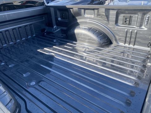 Used 2025 Ford F250 XLT image 9