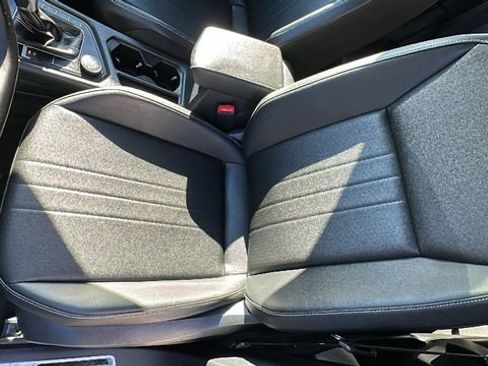 Used 2024 Volkswagen Tiguan SE R-Line image 22