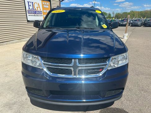 Used 2017 Dodge Journey SE w/ Popular Equipment Group AWD/4WD image 2