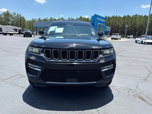 Used 2024 Jeep Grand Cherokee Limited AWD/4WD image 8