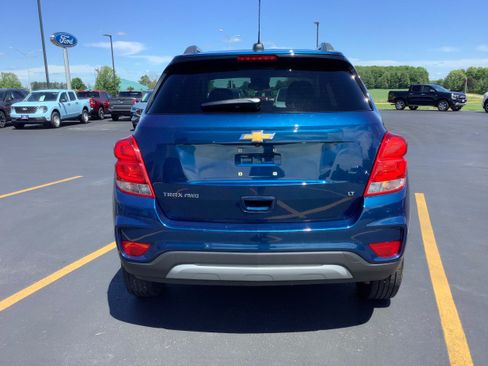 Used 2020 Chevrolet Trax LT w/ LT Convenience Package AWD/4WD image 5