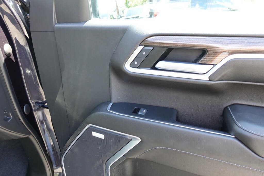 Used 2022 Chevrolet Silverado 1500 LT Trail Boss w/ LT Trail Boss Premium Package AWD/4WD image 42