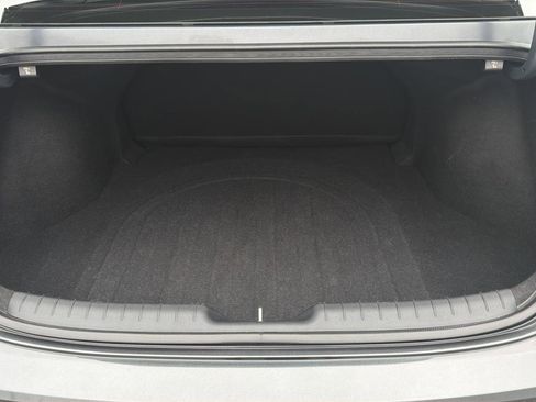 Used 2023 Hyundai Elantra SEL w/ Convenience Package image 25