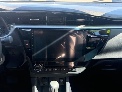 Used 2014 Toyota Corolla S image 15