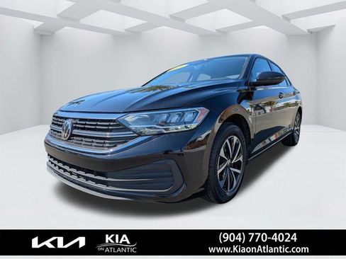 Used 2024 Volkswagen Jetta S image 8
