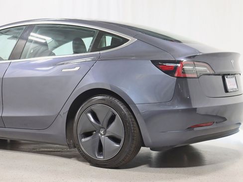 Used 2020 Tesla Model 3 Performance image 10