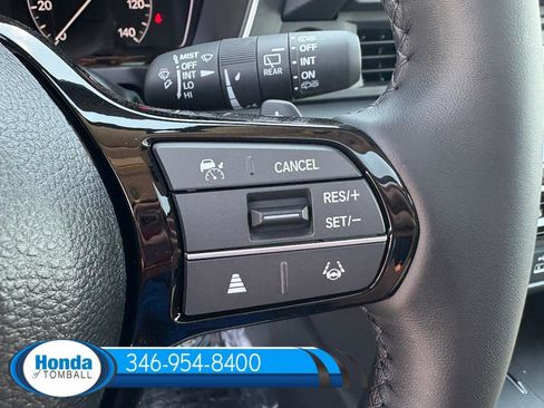 New 2025 Honda Pilot Touring image 12