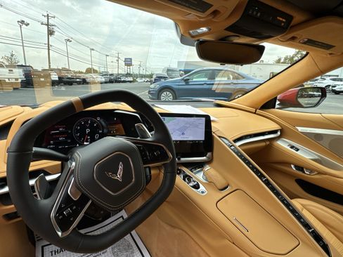 Used 2023 Chevrolet Corvette Stingray Premium Cpe w/ Z51 Performance Package image 11