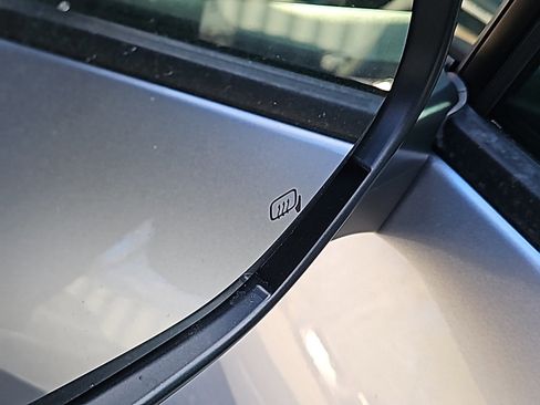 Used 2025 Subaru Legacy Premium image 5