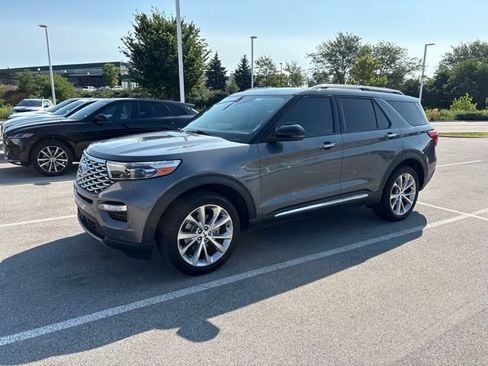Used 2021 Ford Explorer Platinum w/ Equipment Group 601A AWD/4WD image 6