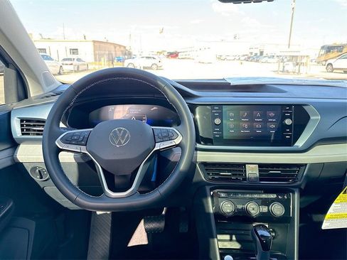 Used 2024 Volkswagen Taos SE FWD image 24