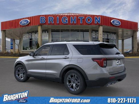 Used 2026 Ford Explorer Active w/ Active Comfort Package image 6