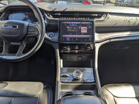 Used 2024 Jeep Grand Cherokee Limited 4xe image 8