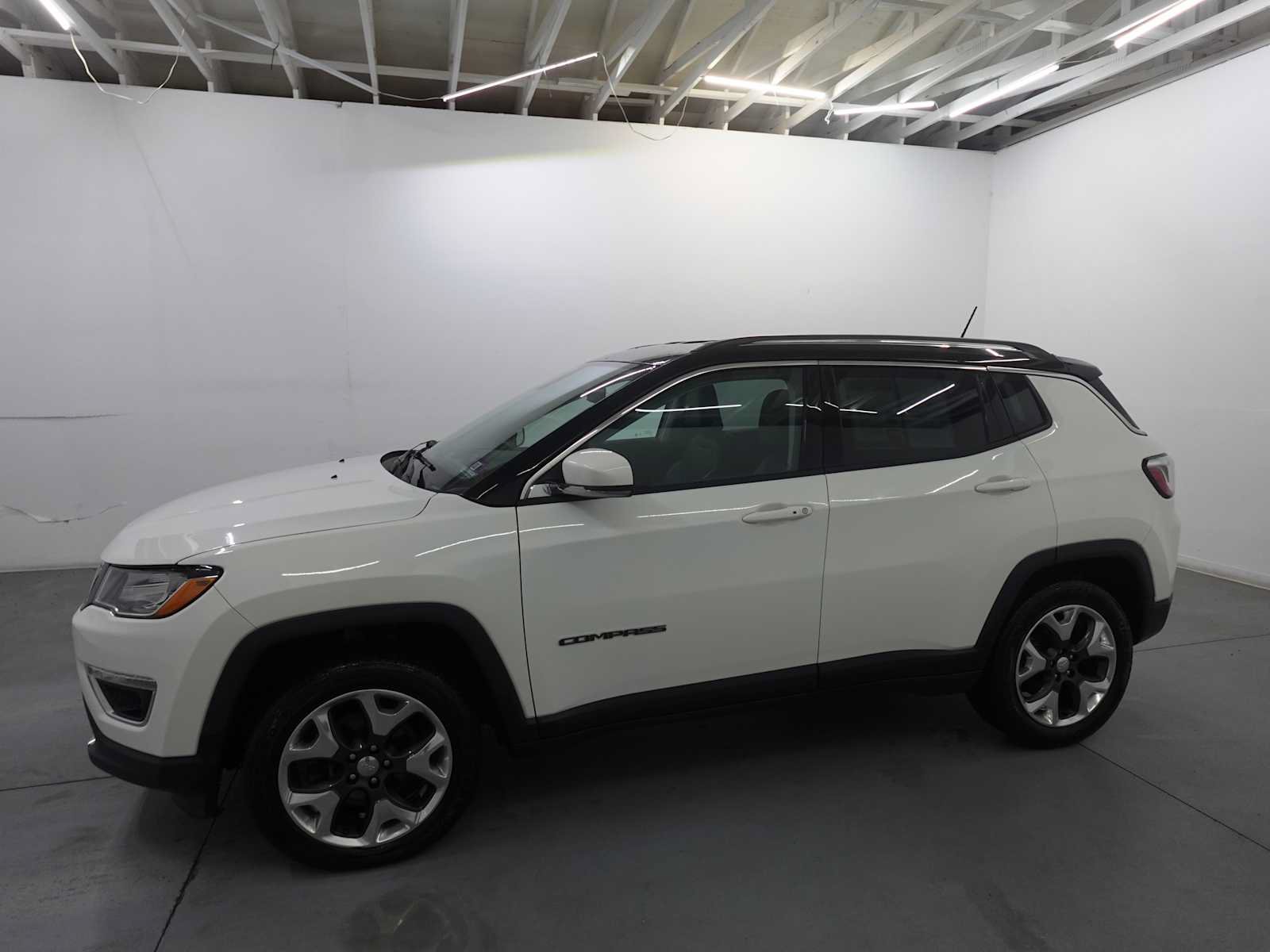 Used 2019 Jeep Compass Limited AWD/4WD image 8