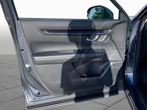 Used 2025 Honda CR-V LX image 21