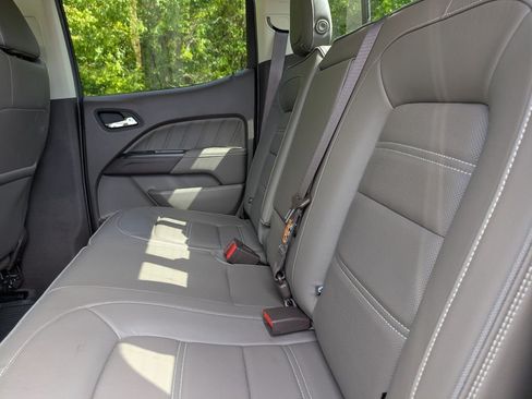 Used 2022 GMC Canyon Denali RWD image 14