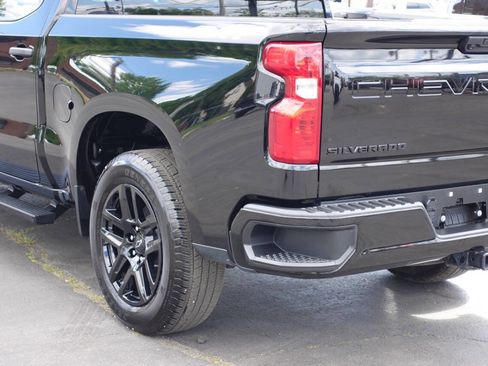 Used 2023 Chevrolet Silverado 1500 Custom AWD/4WD image 9