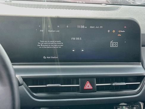 Certified 2025 Kia Seltos EX FWD image 15