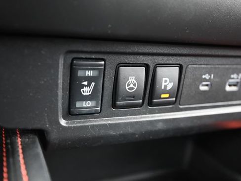 Used 2023 Nissan Frontier PRO-4X w/ Pro Convenience Package AWD/4WD image 16