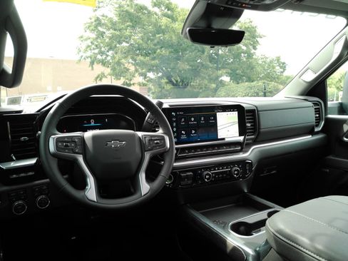 Certified 2025 Chevrolet Silverado 2500 LTZ w/ Trail Boss Package AWD/4WD image 9