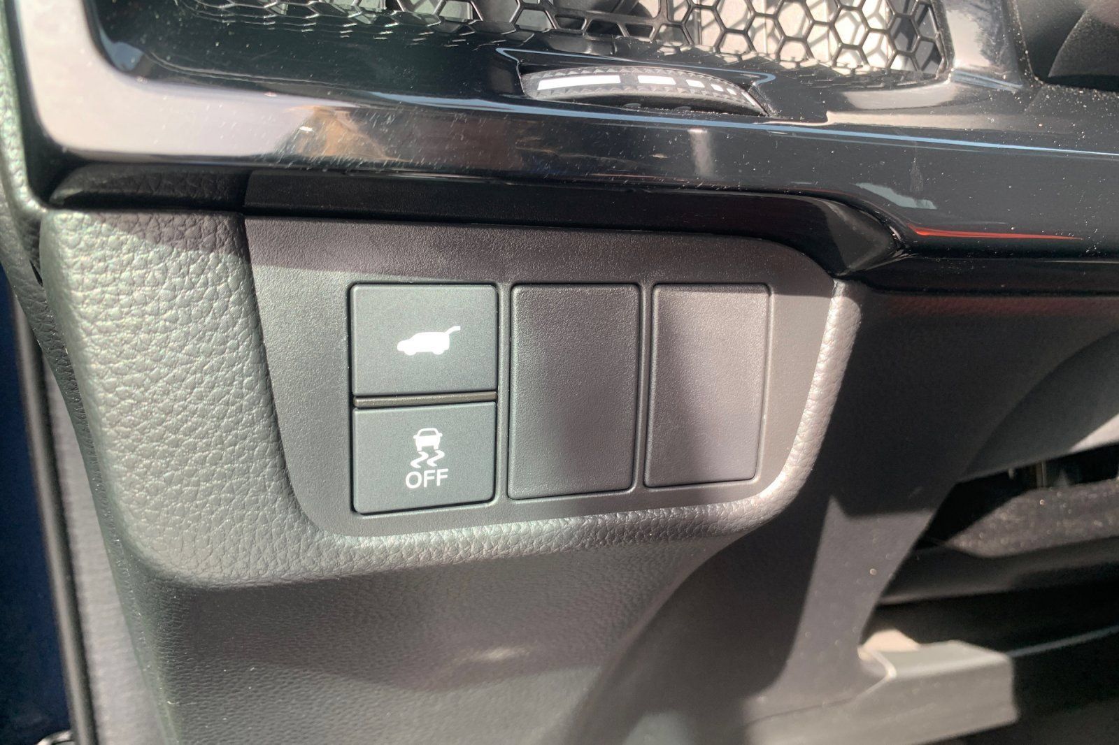 Certified 2025 Honda CR-V EX-L image 32
