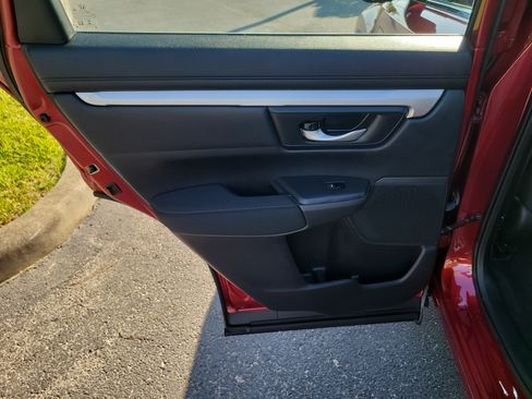 Used 2022 Honda CR-V Special Edition image 12